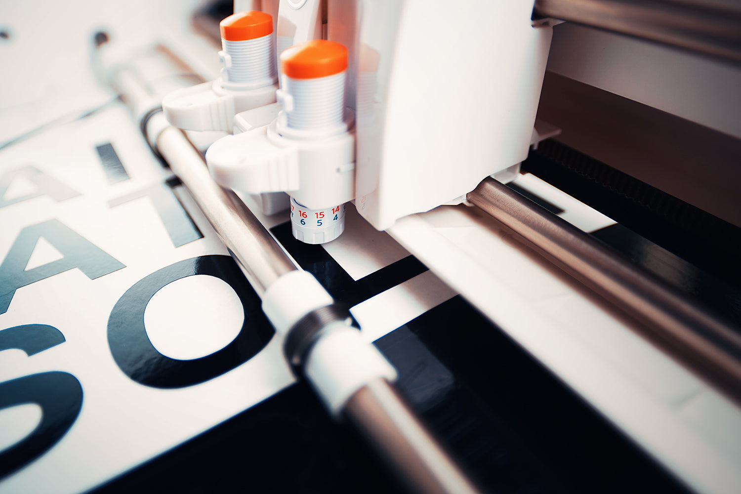 Open your business with a Cutting Plotter and Expand your possibilities